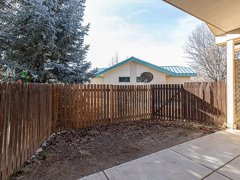 40 Sunshine Ct #3 — Photo 13