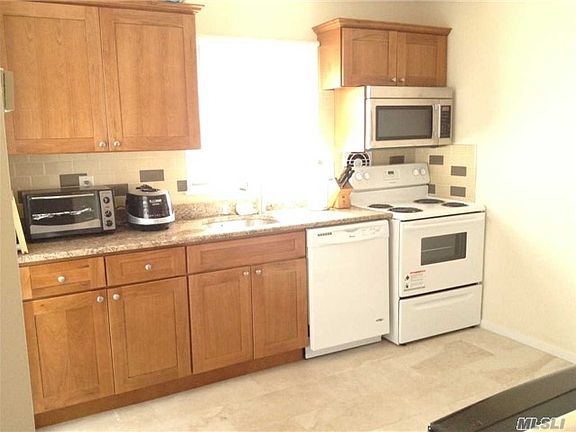 5th image of 5738 Cloverdale Blvd