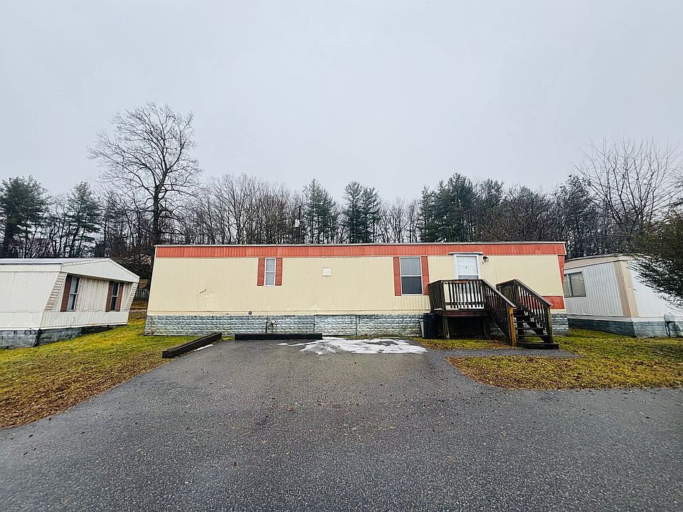 1st image of 1850 Akers St Lot 5
