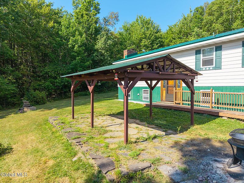 3rd image of 348 Norton Road