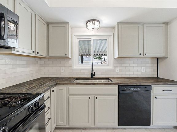 3rd image of 5314 Dartmouth Dr
