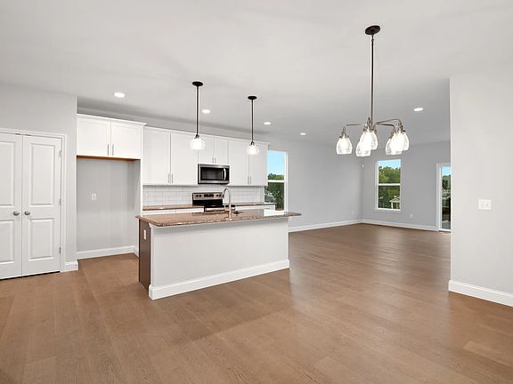 3rd image of 6461 Anna Grace Ln