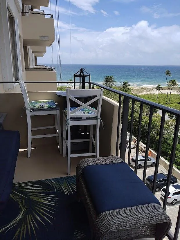 2 bed, 2.0 bath, 1160 sqft, $6,500 — Photo 3