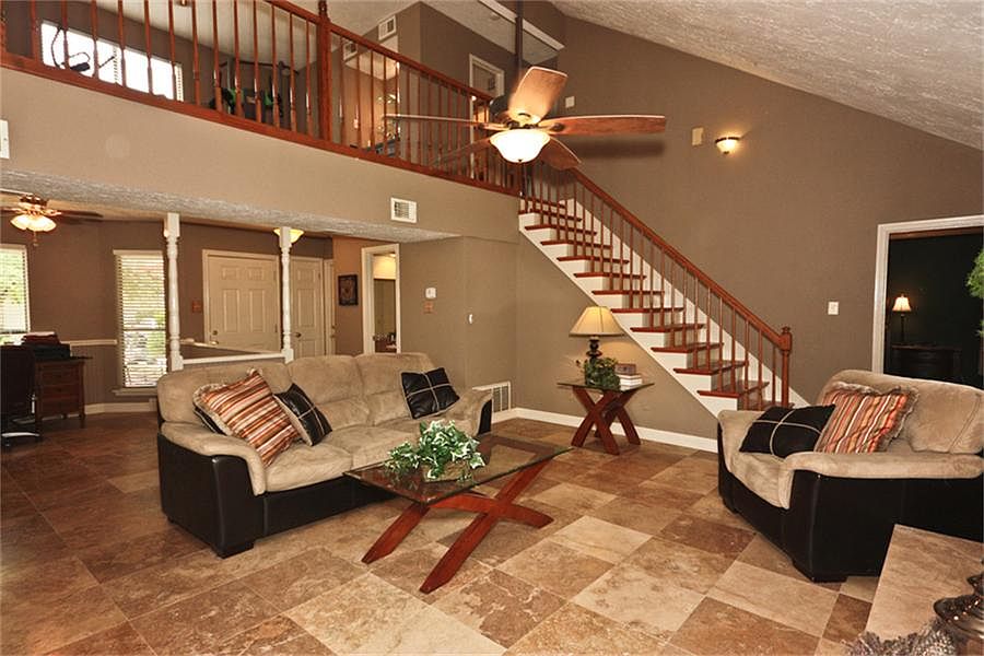 Stunning Oak Stair Case leads to Loft Game Room