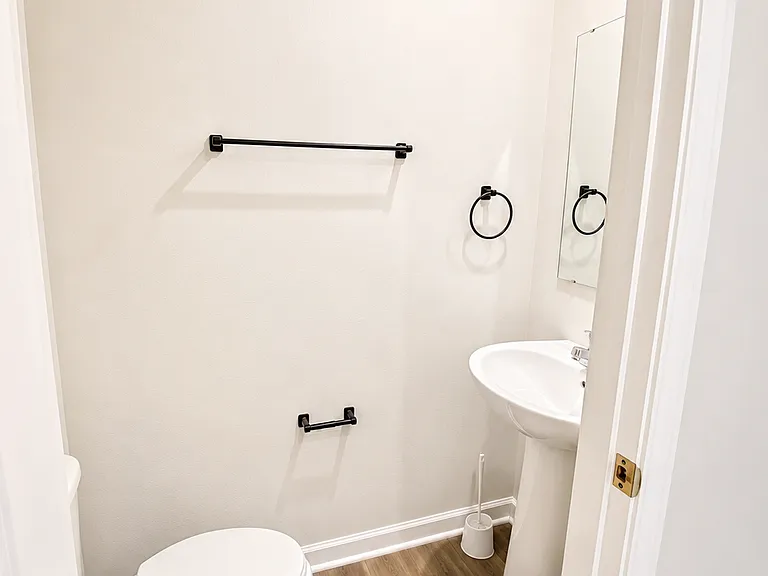 4 Tidworth Dr — Photo 11