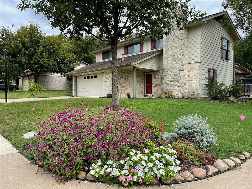 1st image of 7415 Shadywood Dr