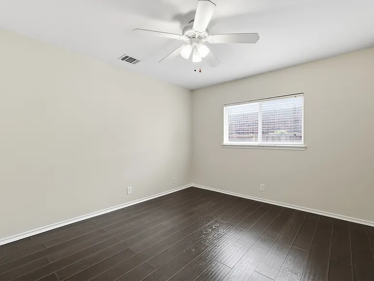 9324 Cedar Point — Photo 5