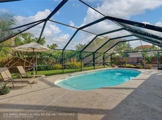 3656 Daphne Ave, Palm Beach Gardens, FL 33410