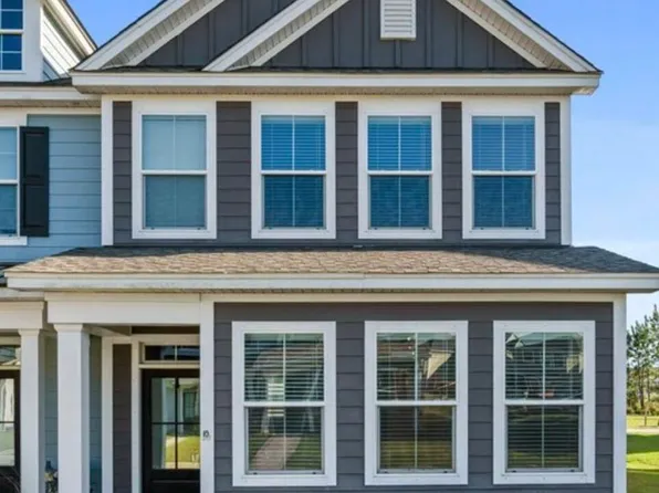 612 Ravensridge Ln, Moncks Corner, SC 29461