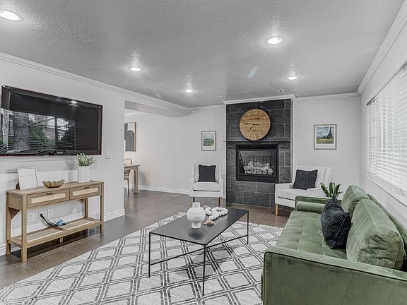2nd image of 2242 E Grand Spruce Cv #12