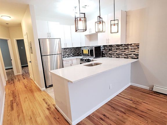 2nd image of 251 Throop Ave #1