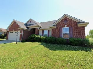 10401 Chatteris Rd, Evansville, IN 47725