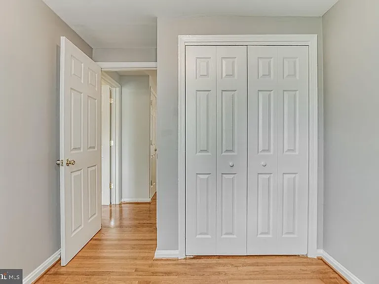 260 Burgess Ave — Photo 22