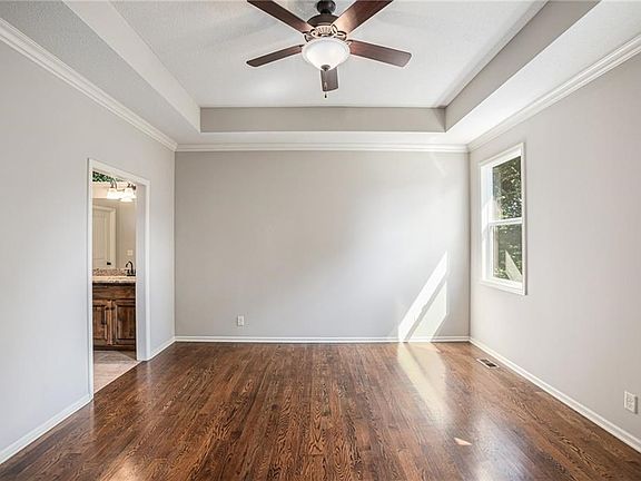 5th image of 3939 N 123rd St
