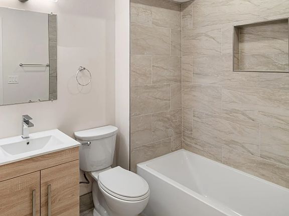 5th image of 5217 1/2 Warren St