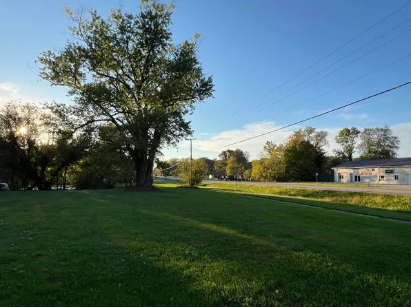 61500 S Main St, Jones, MI 49061
