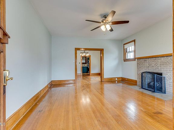 4th image of 1107 Holston Ave
