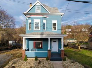 4080 Cambronne St, Pittsburgh, PA 15212