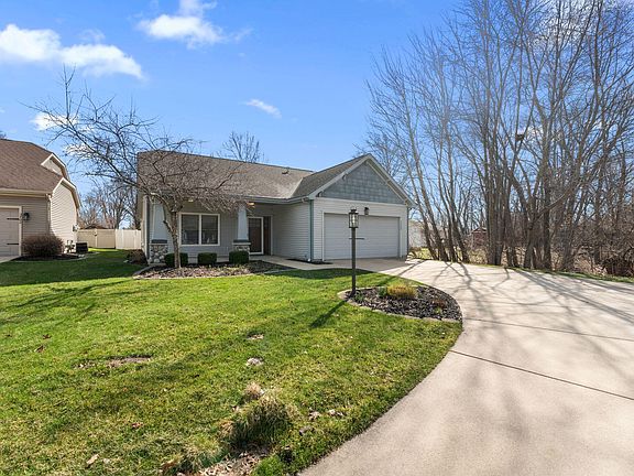 2nd image of 3700 Highland Cir
