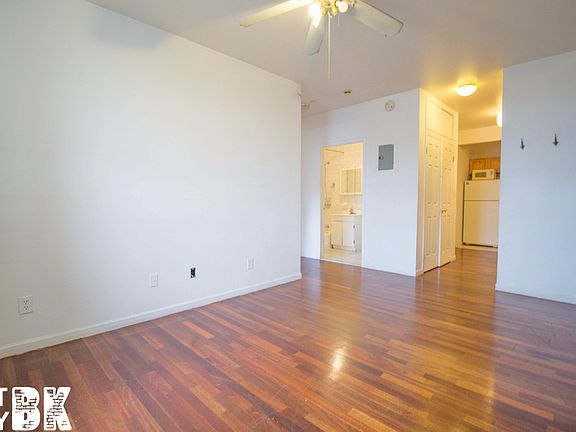 4th image of 51 Clifton Pl #5A