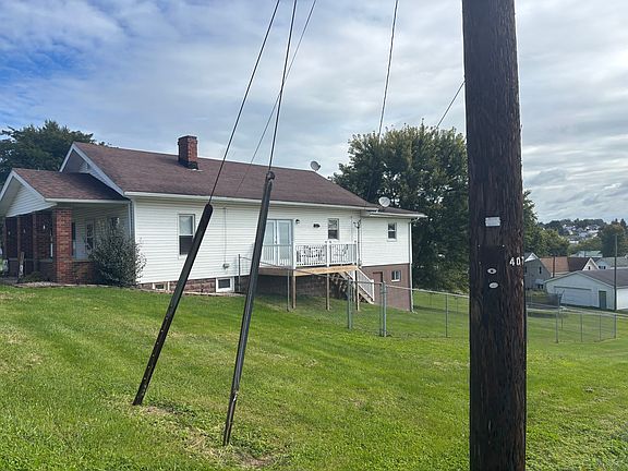 3rd image of 403 Carrie Ave