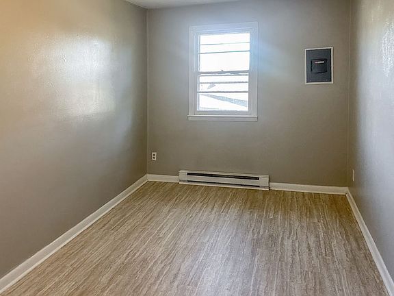 3rd image of 1210 Reservoir Ave #3