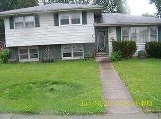 1361 N Indiana Ave, Griffith, IN 46319