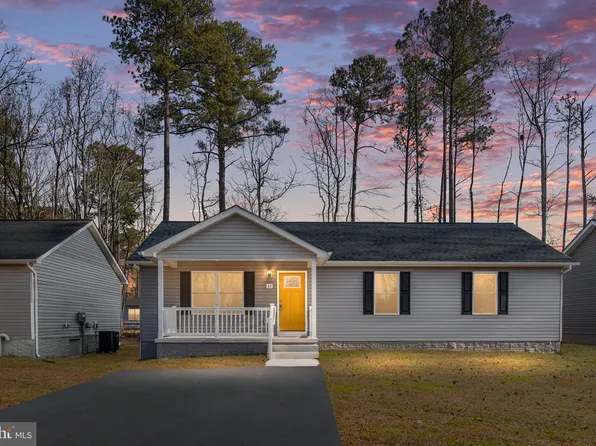 82 Oak Ln, Colonial Beach, VA 22443