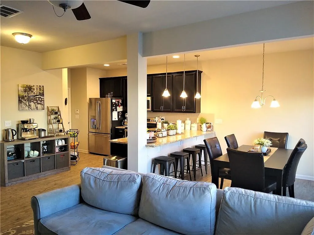 1575 Brookmere Way — Photo 2