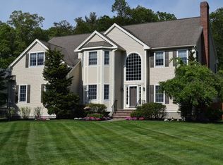 3 Tappan Ct, Lynnfield, MA 01940