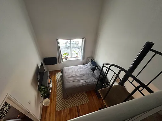 Rented by Prince Real Estate Associates LLC | media 9