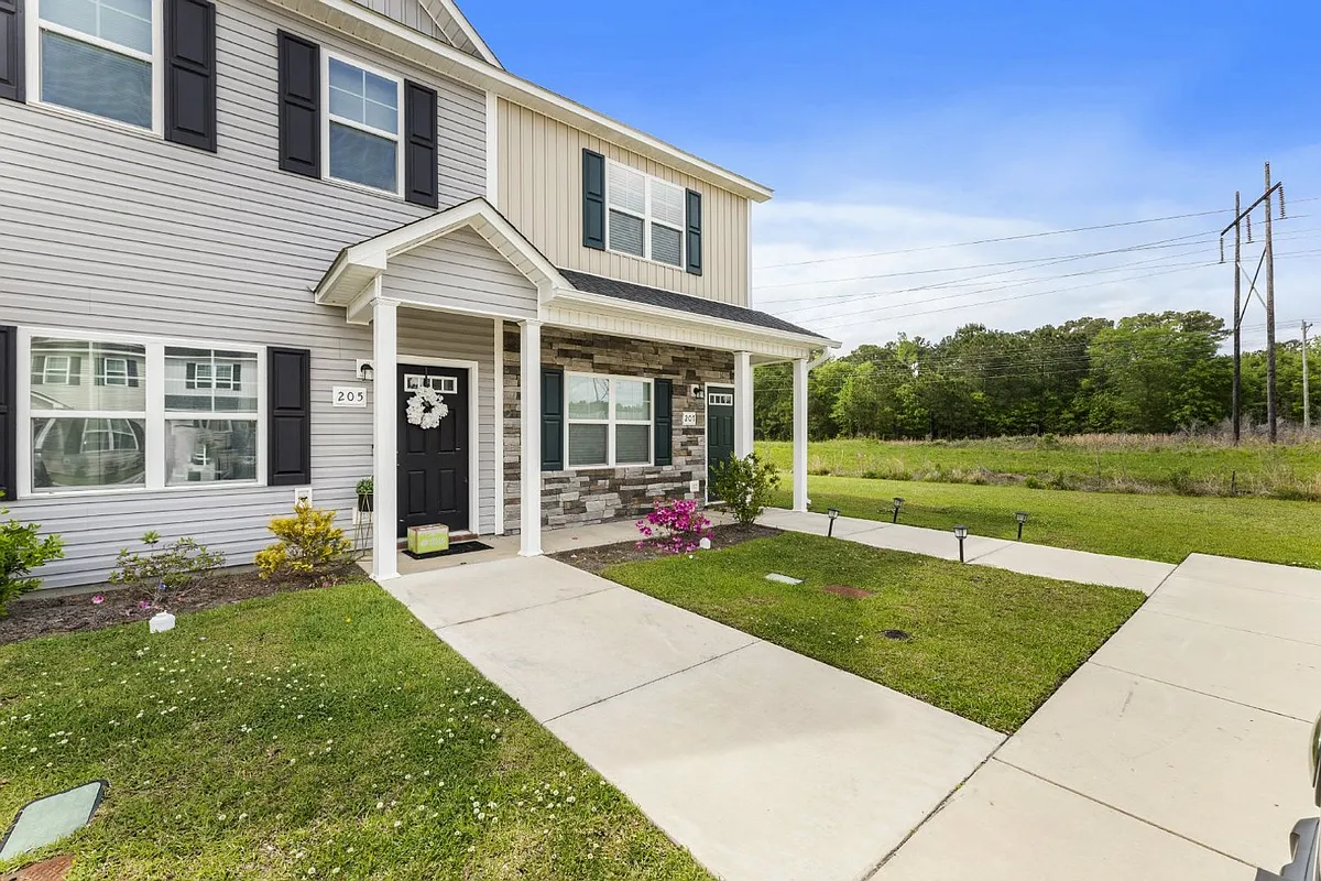 Building Photo - 207 Alexa Pl