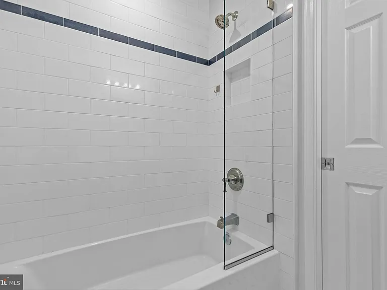 3441 S Stafford St #B2 — Photo 16