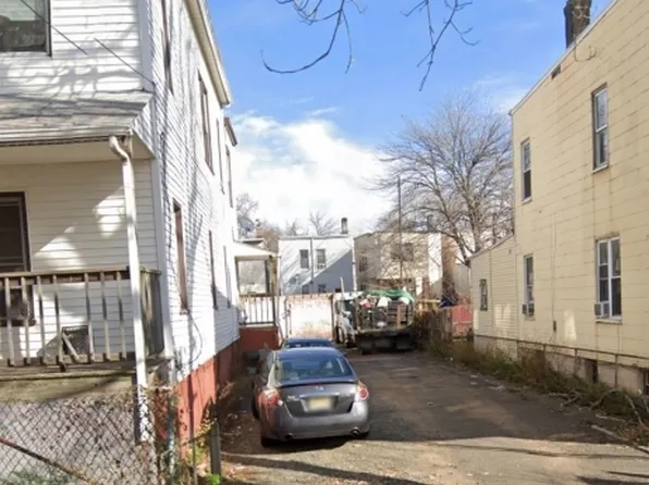 146 Cator Ave, Jersey City, NJ 07305