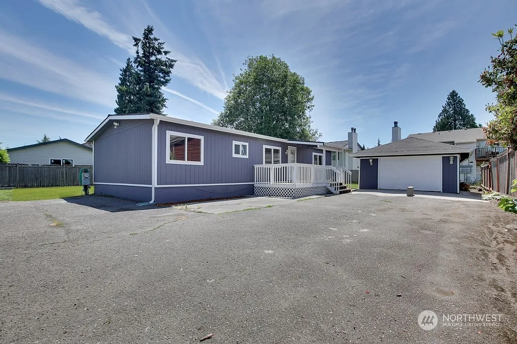 410 37th Street SE photo 1