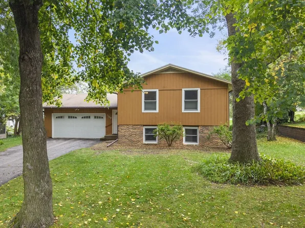 1109 Elm St, Northfield, MN 55057