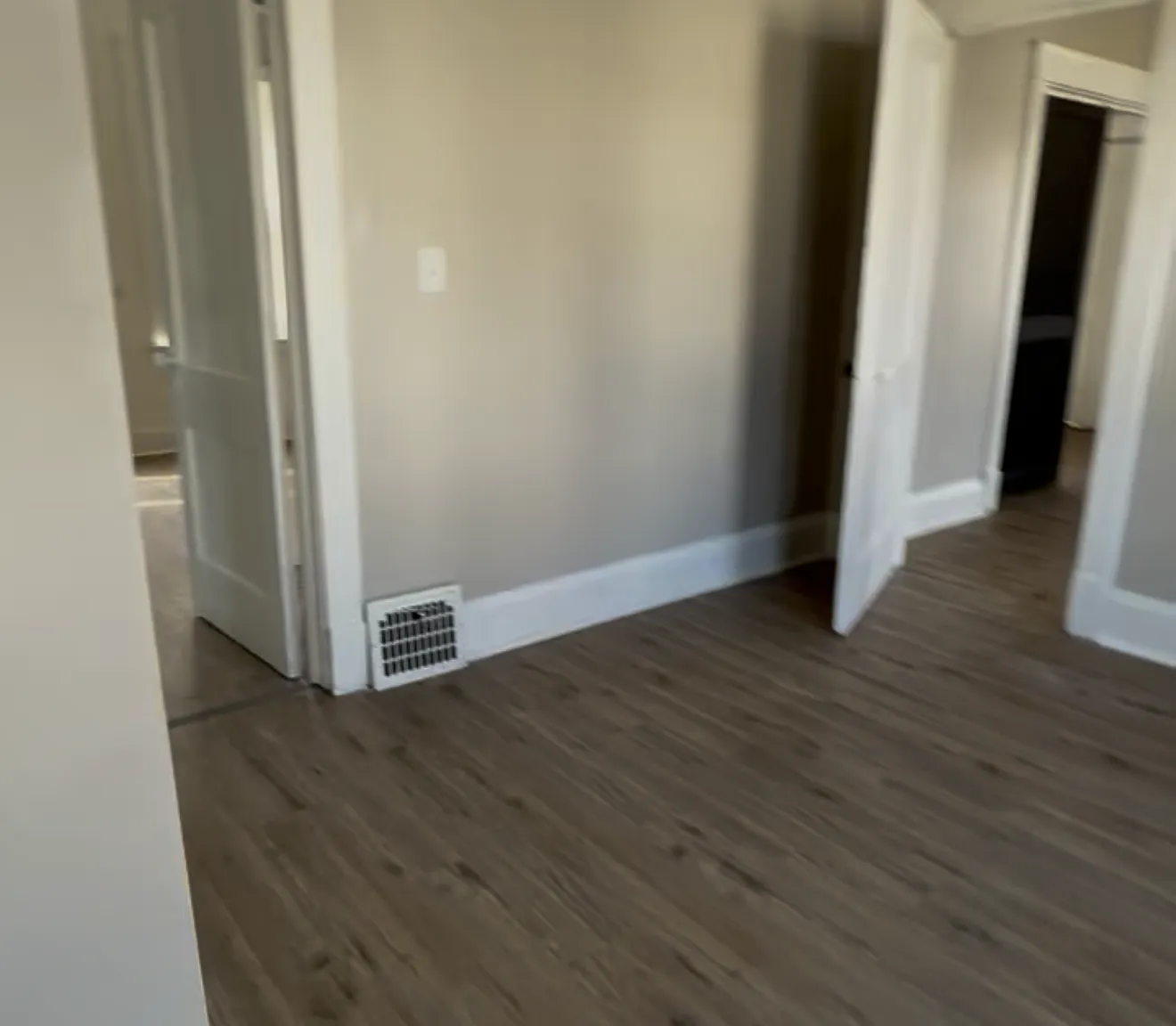 2 bed, 1200 sqft, $1,200 — Photo 3