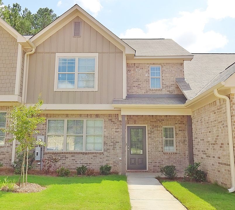1st image of 555 Polo Way