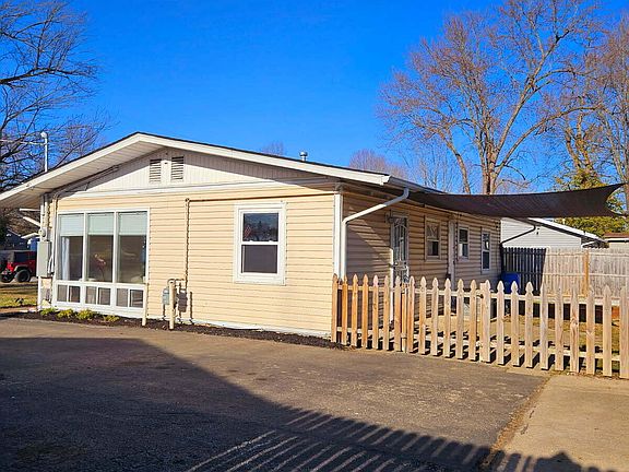 2nd image of 5913 Middleground Dr