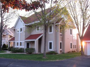 N7512 Harbor Dr #D, New Lisbon, WI 53950