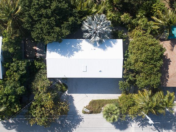 5th image of 565 95th St