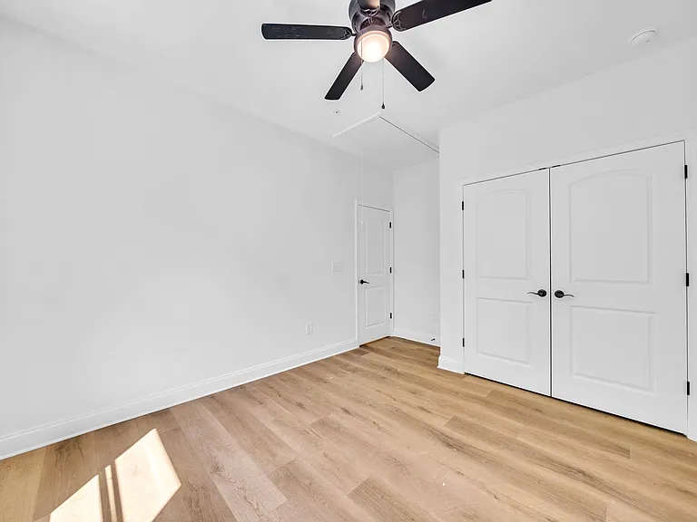 203 Riverstone Commons Cir — Photo 15