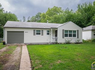 2413 SW Duncan Dr, Topeka, KS 66614