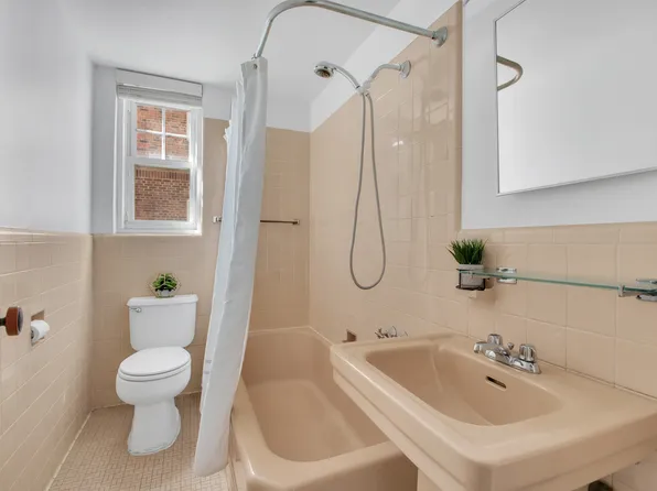 120 Cabrini Boulevard image 12 of 19