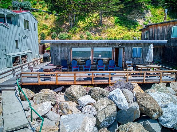 2nd image of 16 Potbelly Beach Rd
