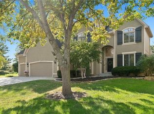 14252 Granada Ct, Leawood, KS 66224