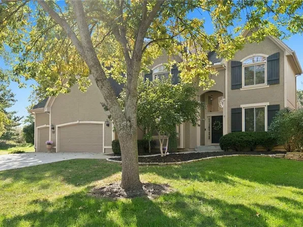 14252 Granada Ct, Leawood, KS 66224