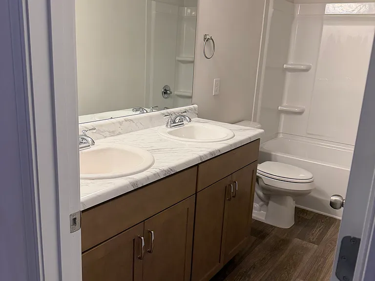 406 Larry Ln — Photo 12