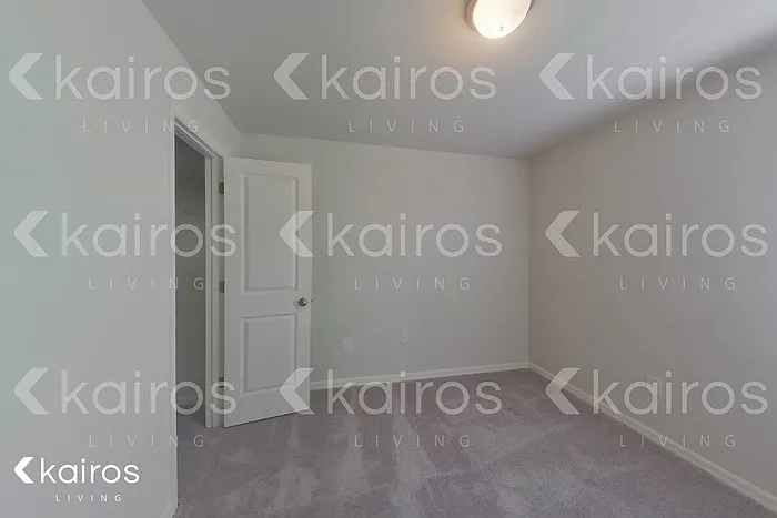 1813 Lawn Ave — Photo 8