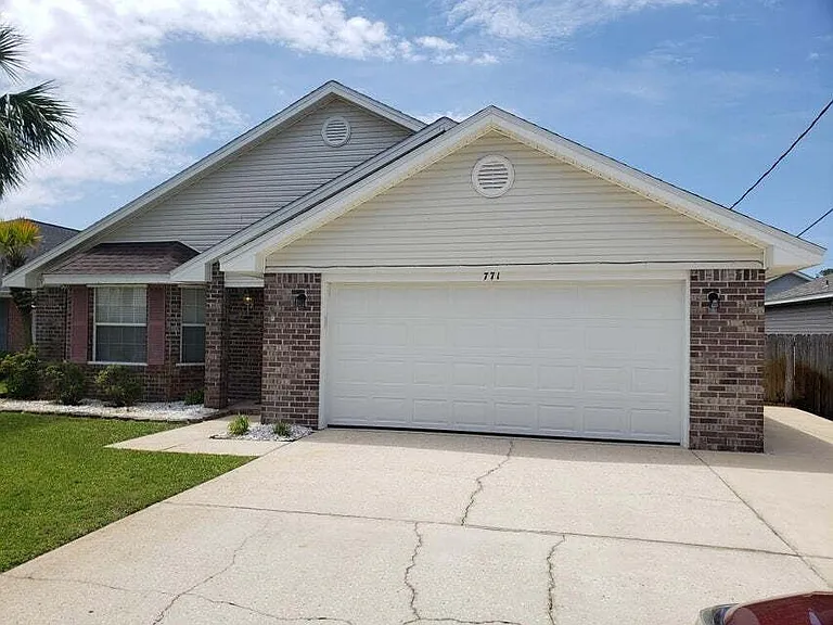 771 Pearl Sand Dr — Photo 1